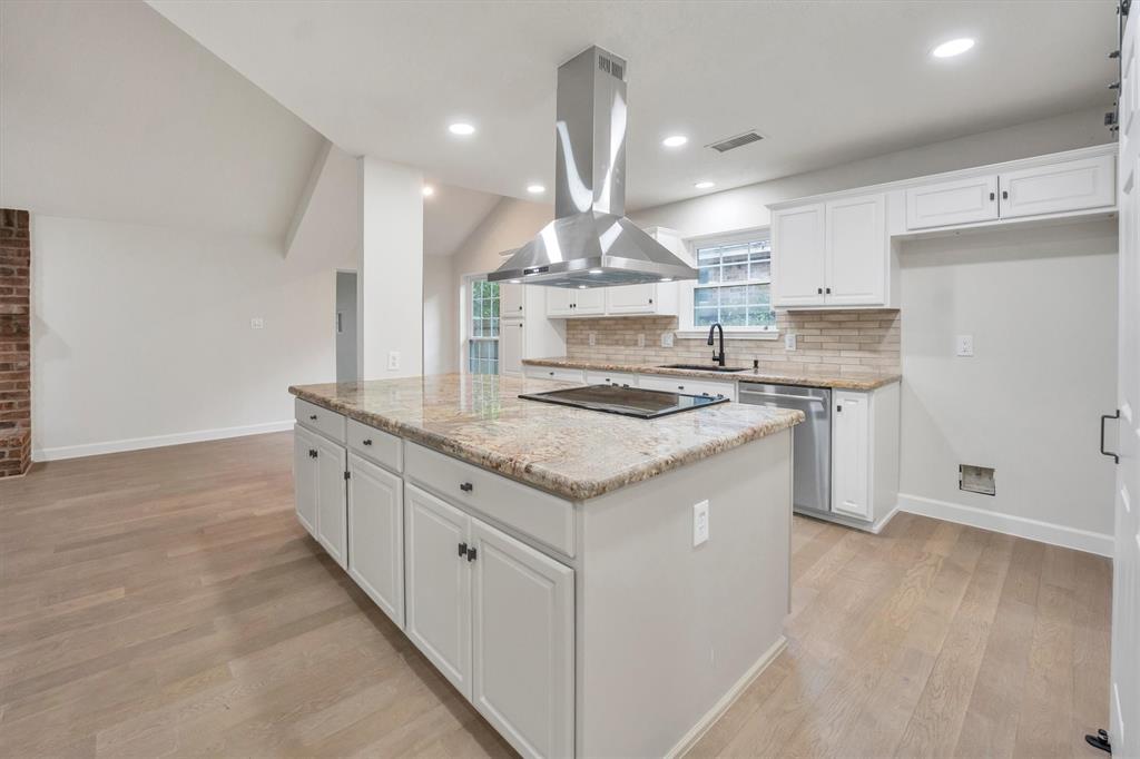 125 Park Way, Conroe, Texas image 21