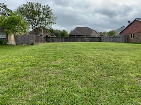 2925 Forest Hills Drive, League City, Texas image 2