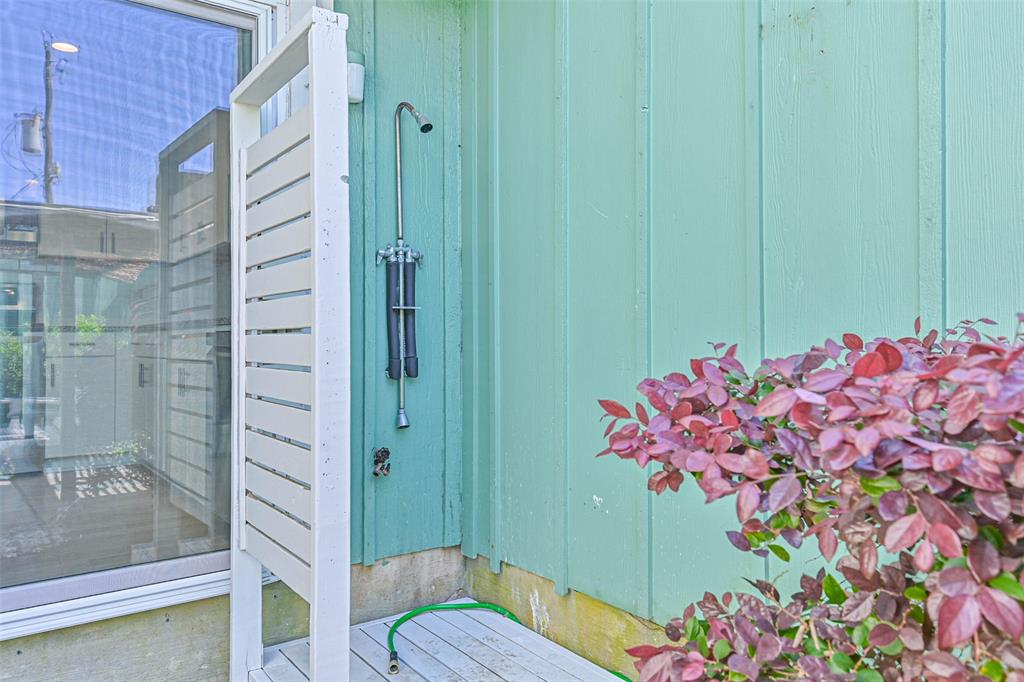 7516 Stewart Road, Galveston, Texas image 32