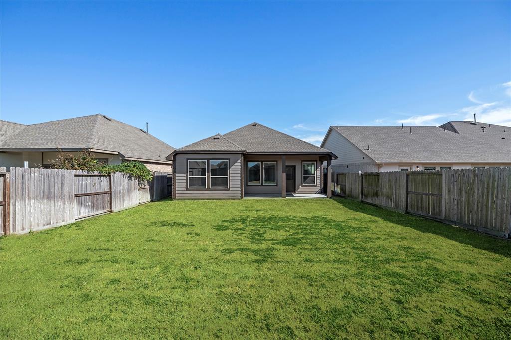 2522 Blazing Star Drive, Brookshire, Texas image 25