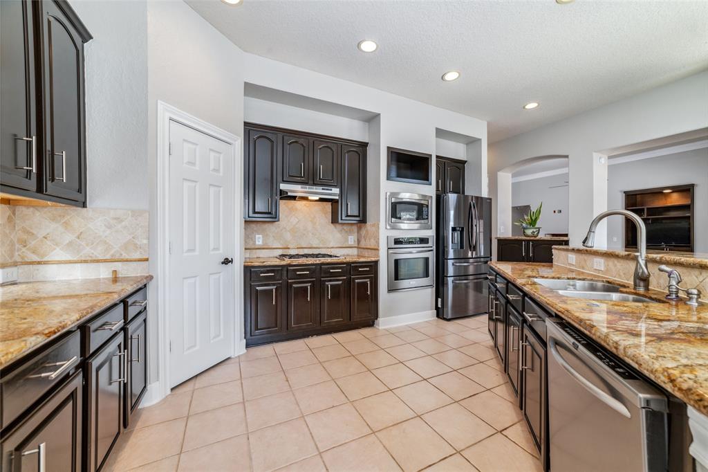 20518 Cypresswood Meadows Drive, Spring, Texas image 19