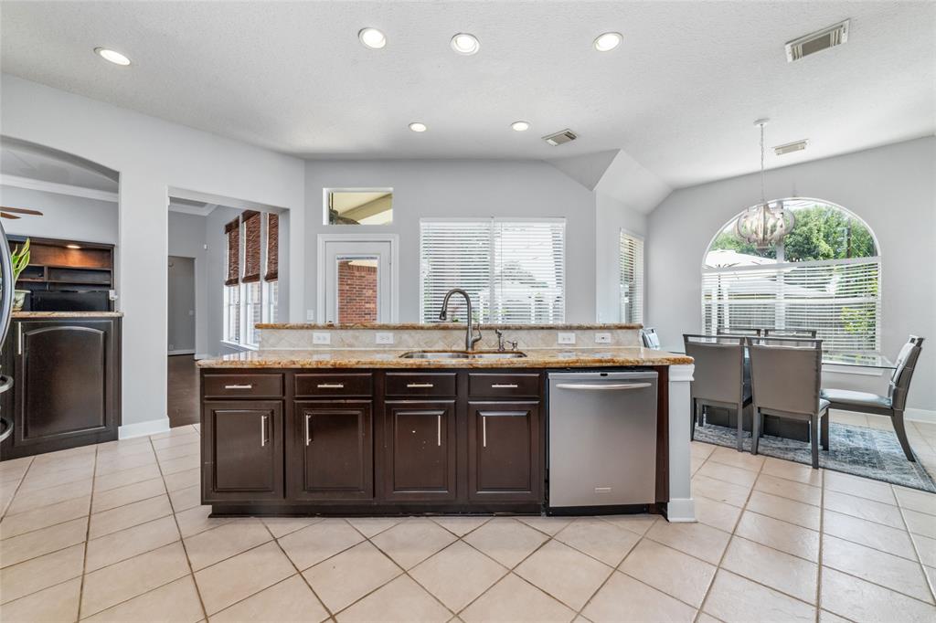 20518 Cypresswood Meadows Drive, Spring, Texas image 21