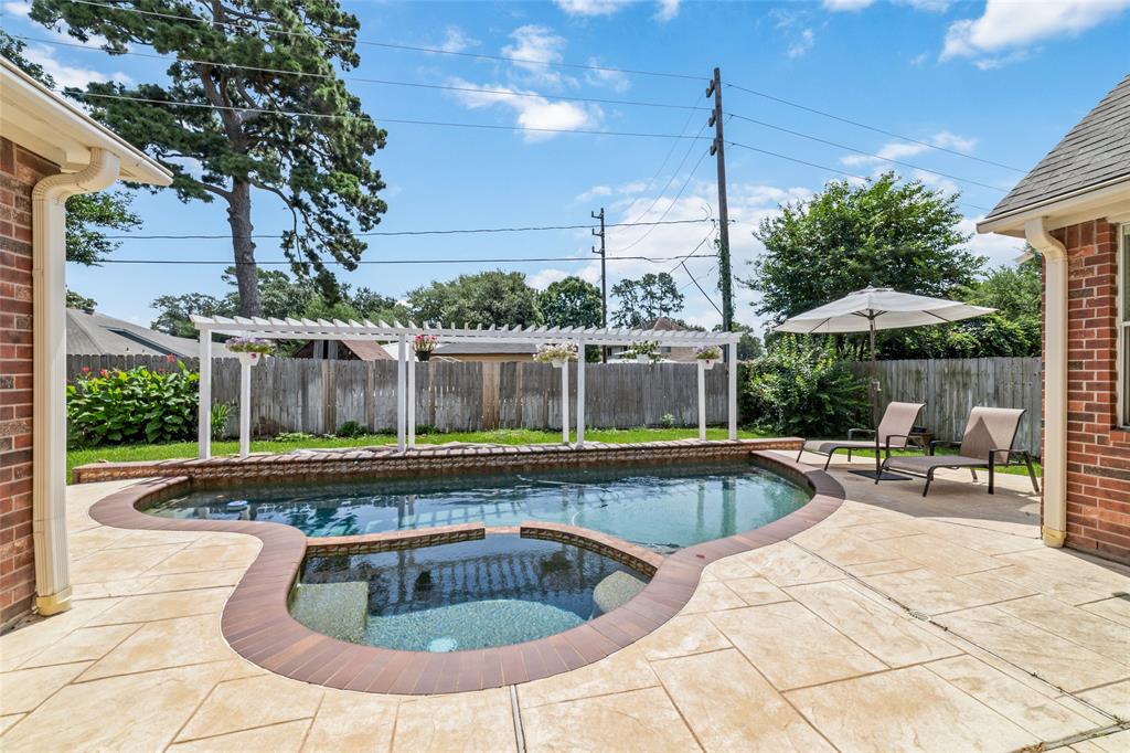 20518 Cypresswood Meadows Drive, Spring, Texas image 5