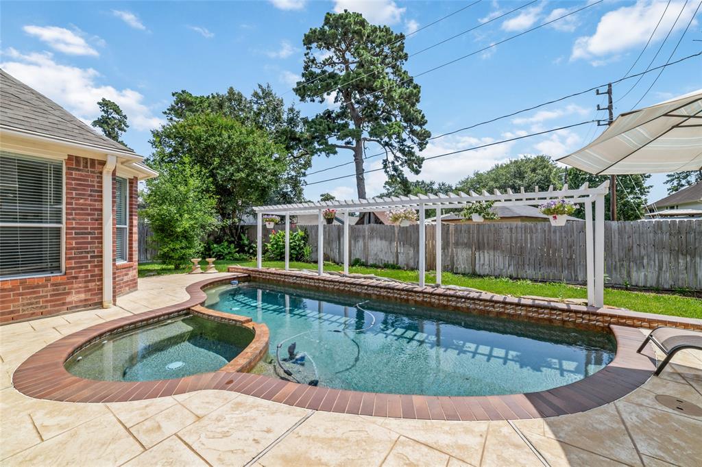 20518 Cypresswood Meadows Drive, Spring, Texas image 6
