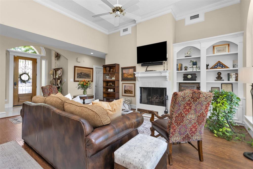39 Wedgewood Boulevard, Conroe, Texas image 5