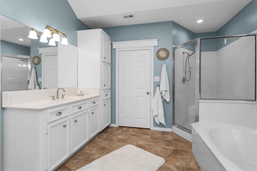 39 Wedgewood Boulevard, Conroe, Texas image 25