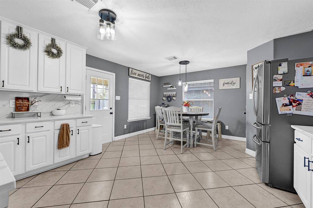 2206 Stoney Brook Drive, Deer Park, Texas image 13