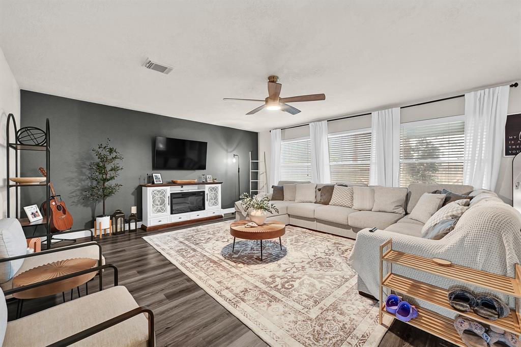 2206 Stoney Brook Drive, Deer Park, Texas image 10