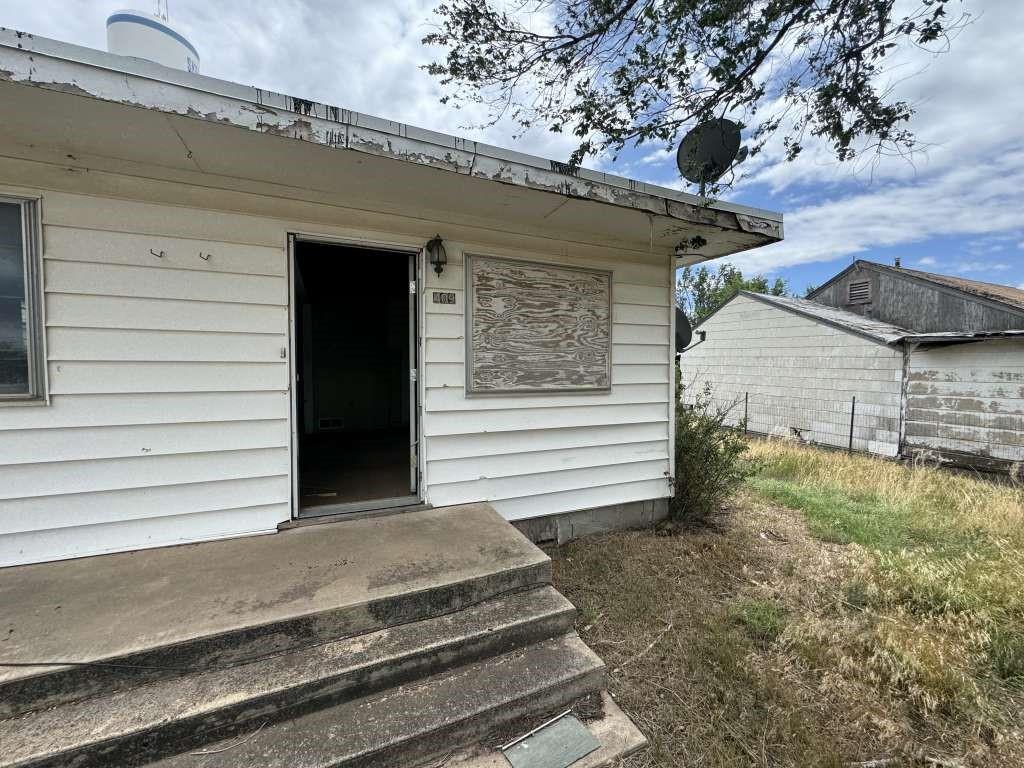 409 Lindberg Street, Skellytown, Texas image 3