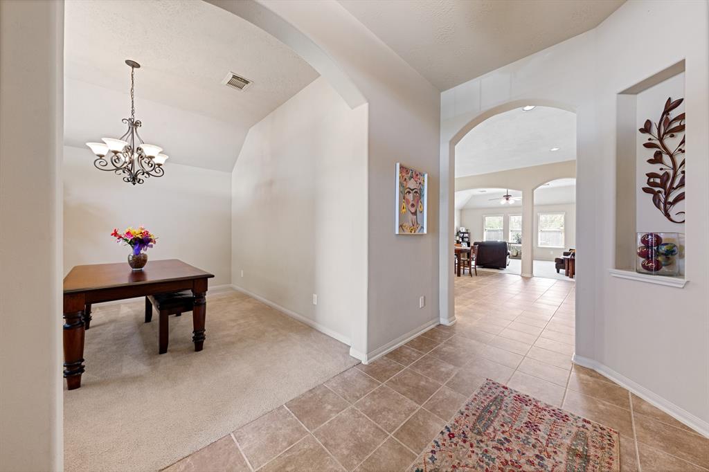 2831 Long Grove Lane, Richmond, Texas image 3