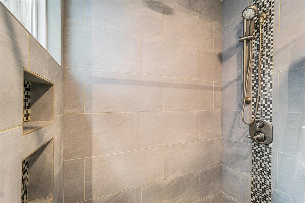 11819 Oakner Drive, Tomball, Texas image 26