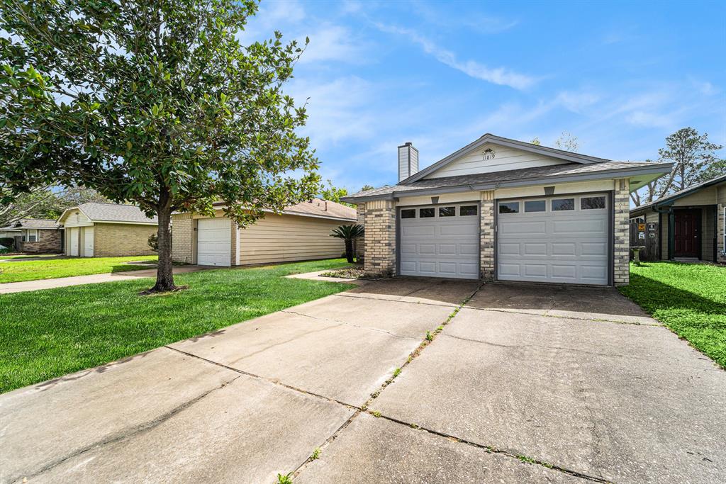 11819 Oakner Drive, Tomball, Texas image 5