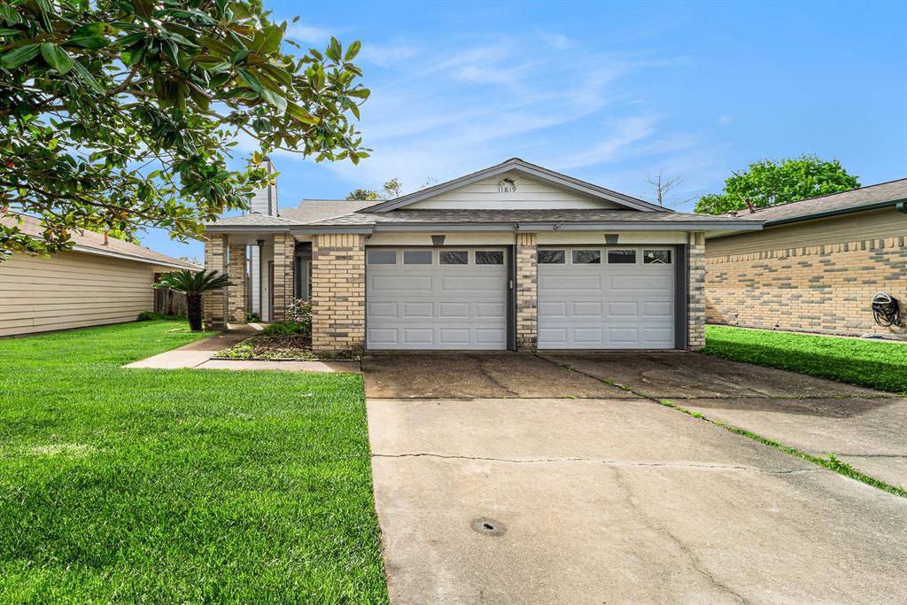 11819 Oakner Drive, Tomball, Texas image 3