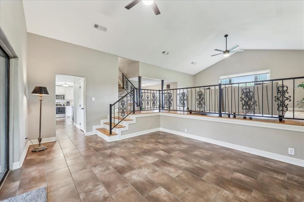 8718 S Dana Circle, Orange, Texas image 7