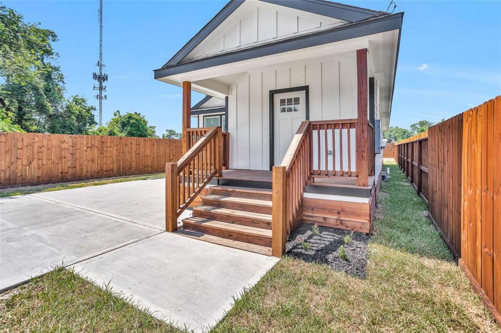0 & 217 Basswood Street
