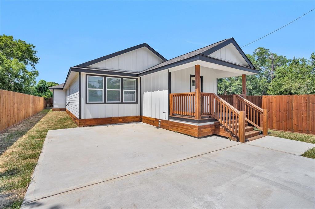 0 & 217 Basswood Street