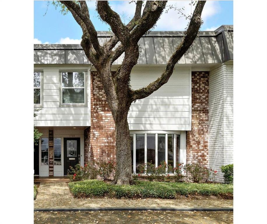 8954 Chatsworth Drive, Houston, Texas image 1