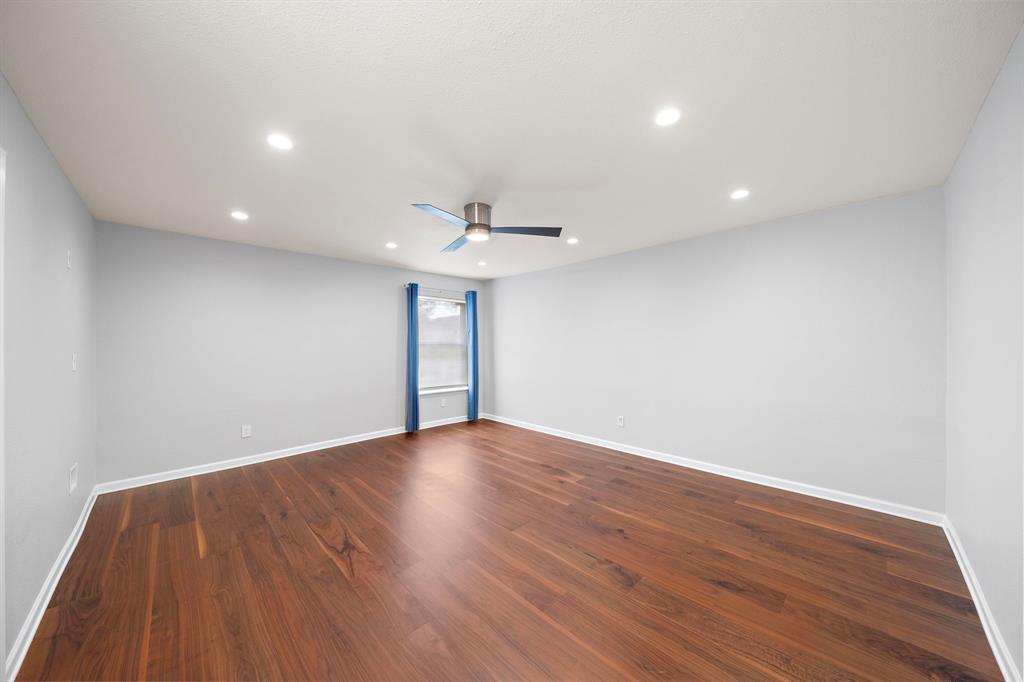 8954 Chatsworth Drive, Houston, Texas image 23