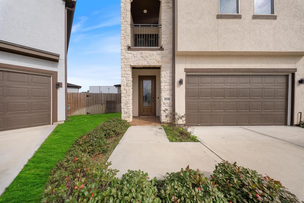 2019 Olivos Street, Missouri City, Texas image 4