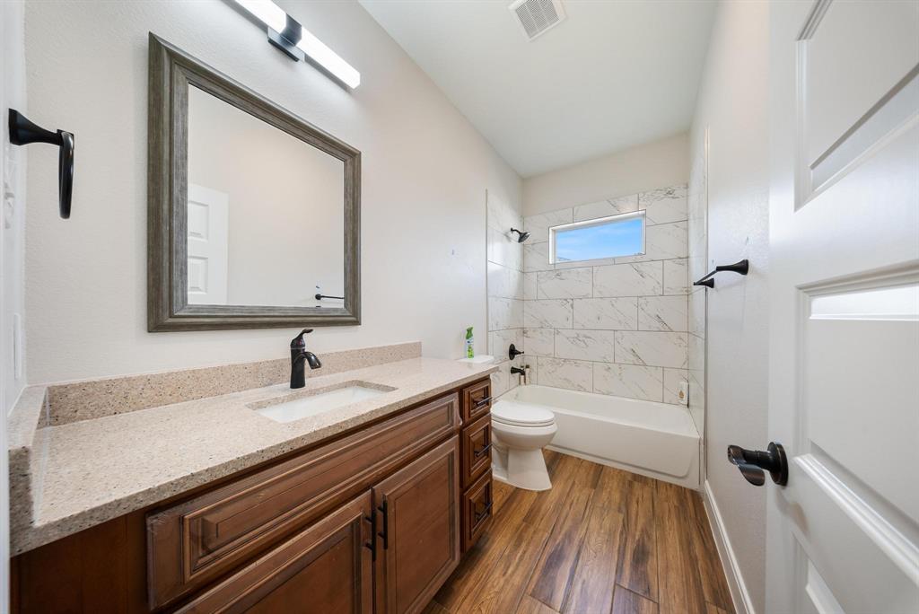 2019 Olivos Street, Missouri City, Texas image 19