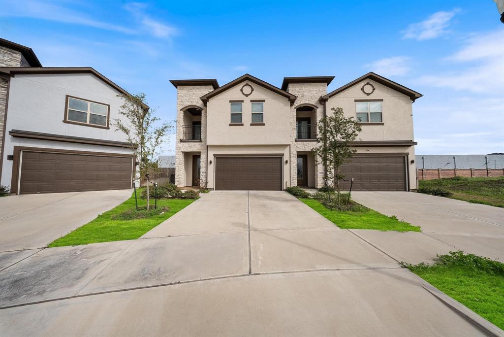 2019 Olivos Street, Missouri City, Texas image 2