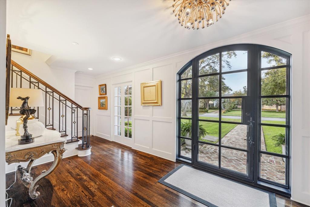 2129 Brentwood Drive