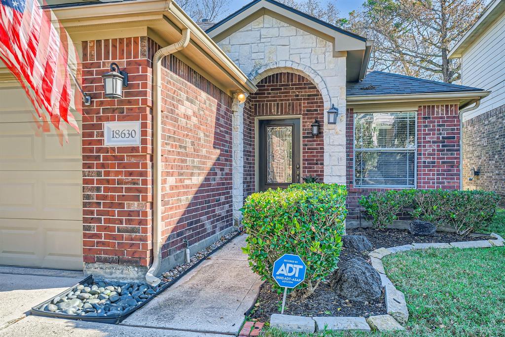 18630 Walden Glen Circle, Humble, Texas image 3