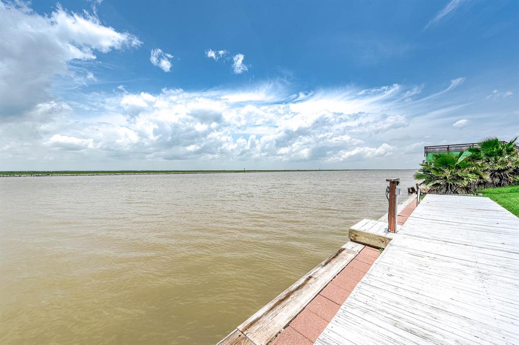 1331 County Road 230, Sargent, Texas image 3