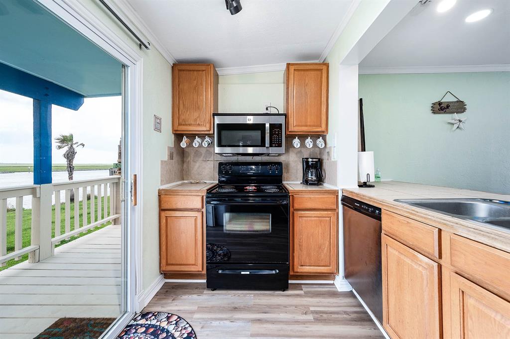 1331 County Road 230, Sargent, Texas image 15