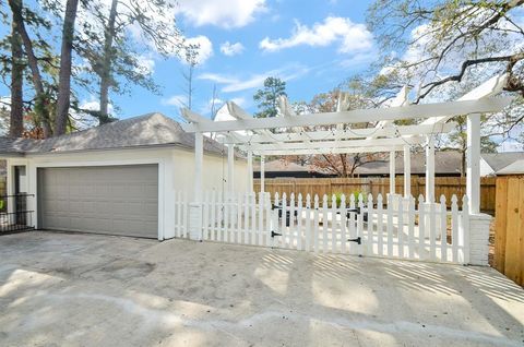 A home in Conroe