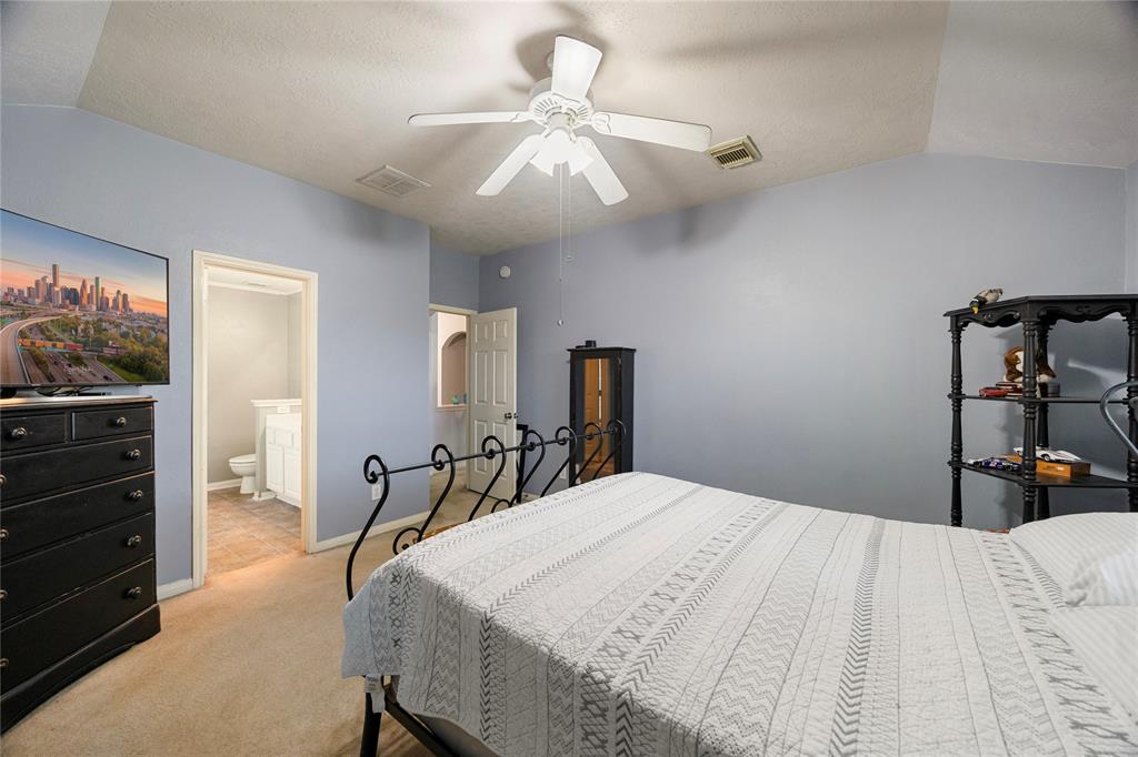 3318 Keithwood Circle, Pearland, Texas image 18