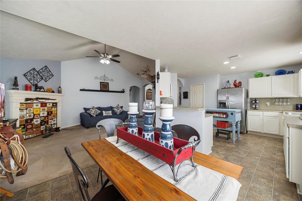 3318 Keithwood Circle, Pearland, Texas image 9