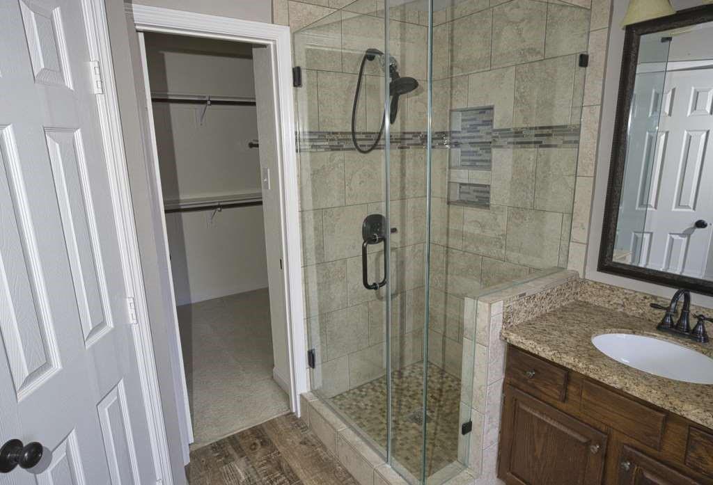 57 Sunrose Court, Lake Jackson, Texas image 40