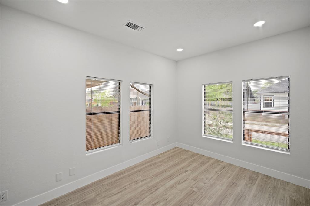 408 Winnie Street, Houston, Texas image 11