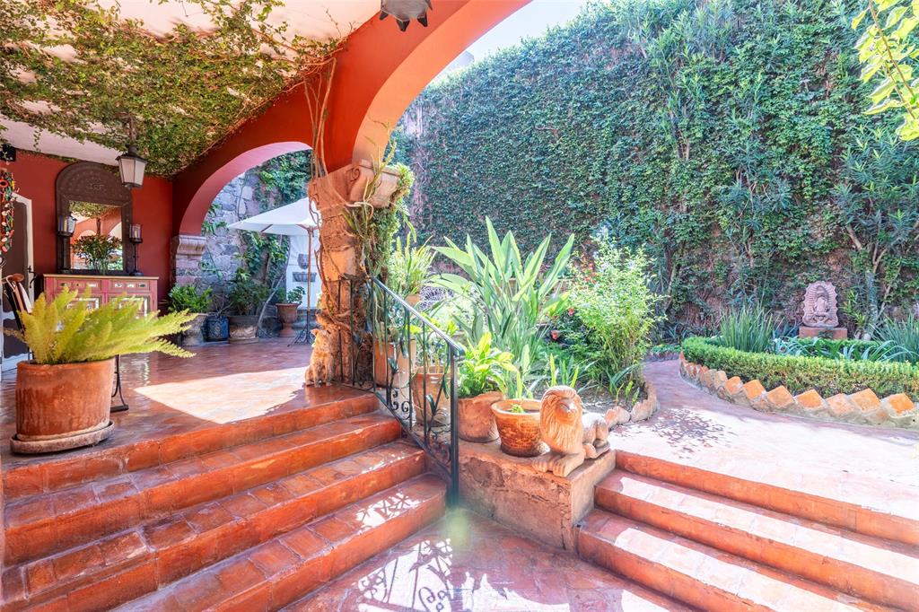 Tennessee 37700, Mexico, 3 Bedrooms Bedrooms, ,5 BathroomsBathrooms,Residential,Active,187718