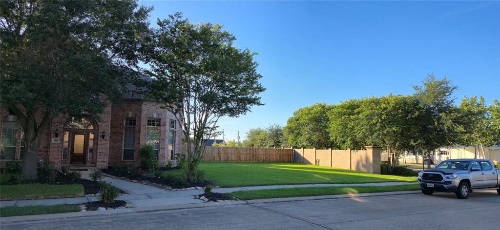 1910 Stable Stone Lane