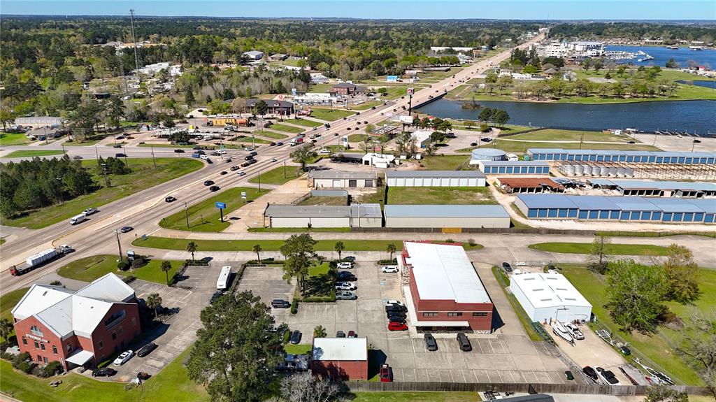 90 Beach Walk Boulevard, Conroe, Texas image 14