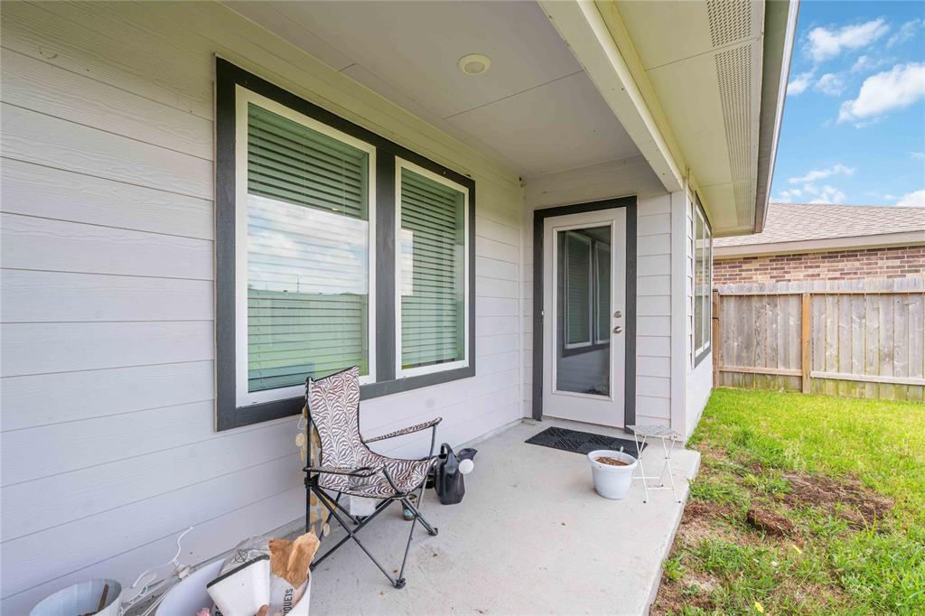 7730 Robert Lane, Rosharon, Texas image 16