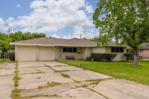 Single Family Residence in La Marque TX 2810 Katherine st Street.jpg