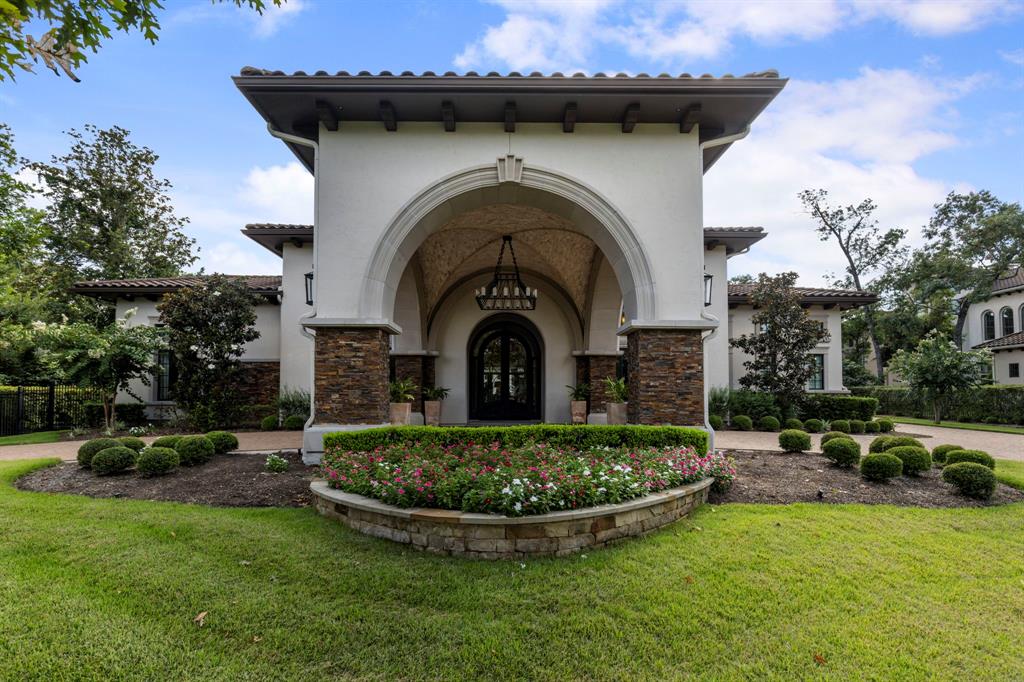 22 N Fazio Way