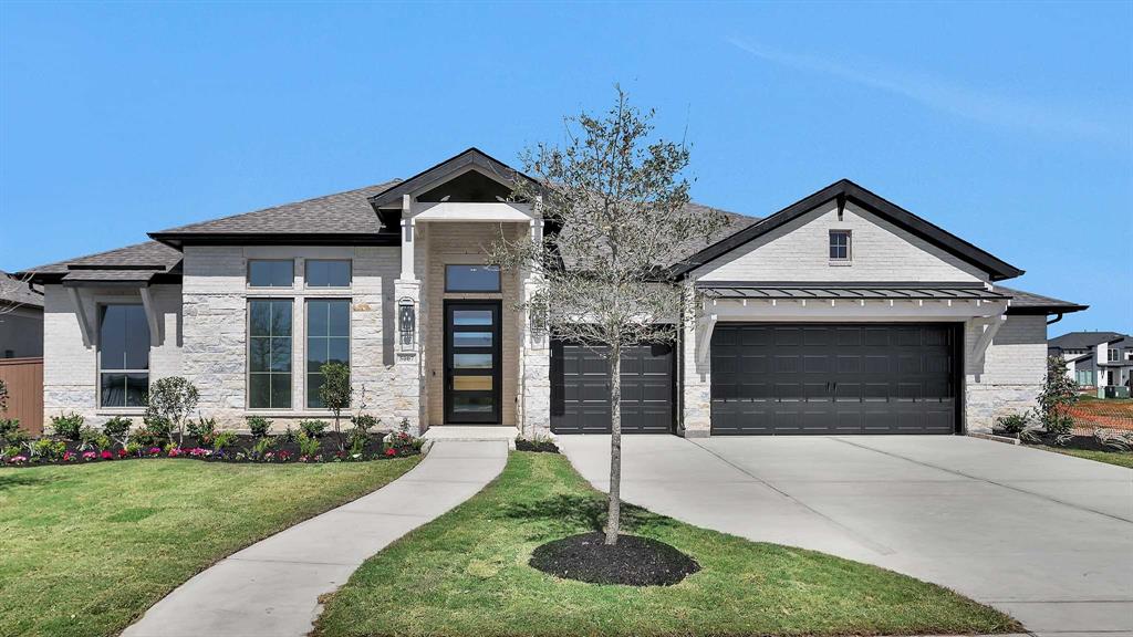 5007 Lake Vista Drive