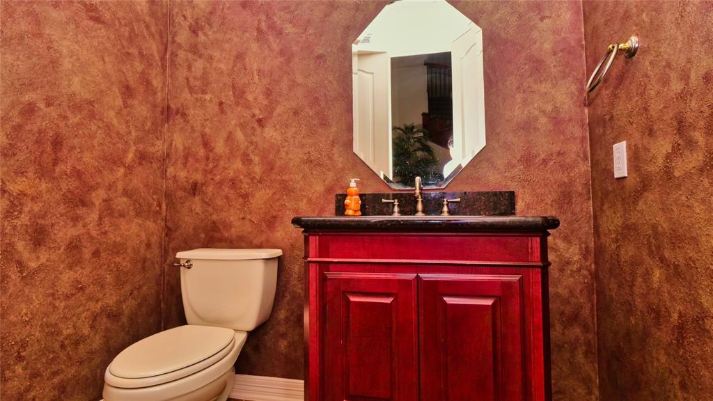 7803 Courtney Manor Lane, Katy, Texas image 9
