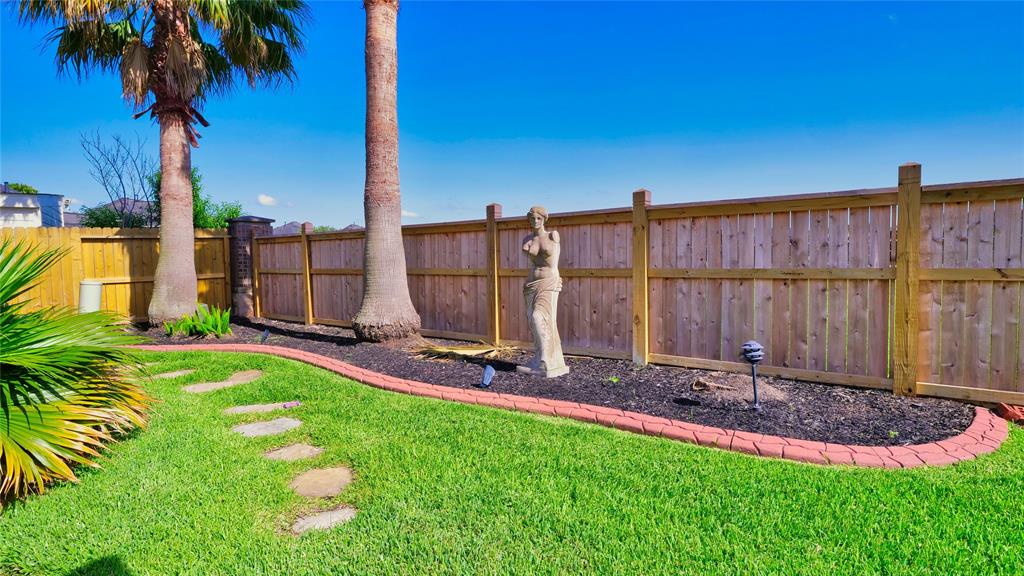 7803 Courtney Manor Lane, Katy, Texas image 41