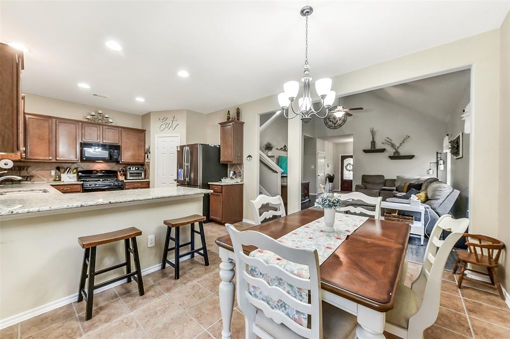 1703 Balsam Spruce Circle, Conroe, Texas image 15