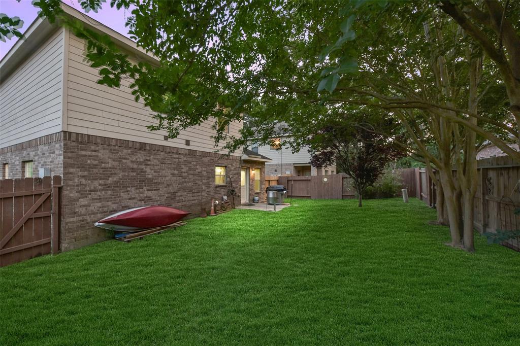 1703 Balsam Spruce Circle, Conroe, Texas image 30