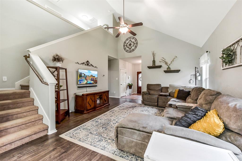 1703 Balsam Spruce Circle, Conroe, Texas image 6