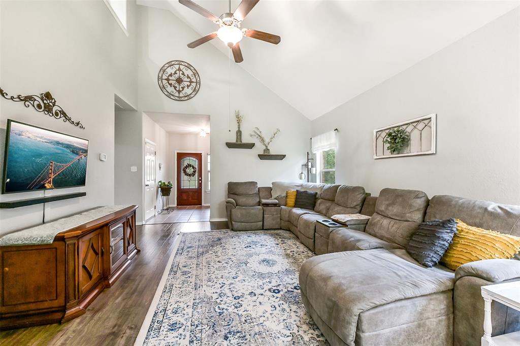 1703 Balsam Spruce Circle, Conroe, Texas image 7