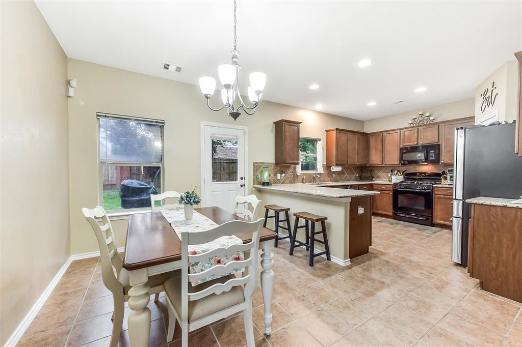 1703 Balsam Spruce Circle, Conroe, Texas image 14