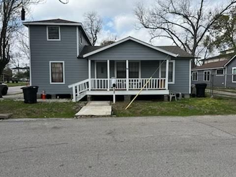 Single Family Residence in Houston TX 4901 Chapman Street.jpg