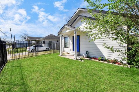 listing image 44
